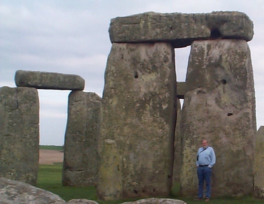 Stonehenge #2 2000.jpg (151596 bytes)