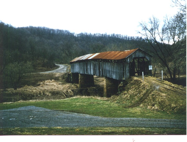 Covered Bridge S Byway.jpg (118653 bytes)