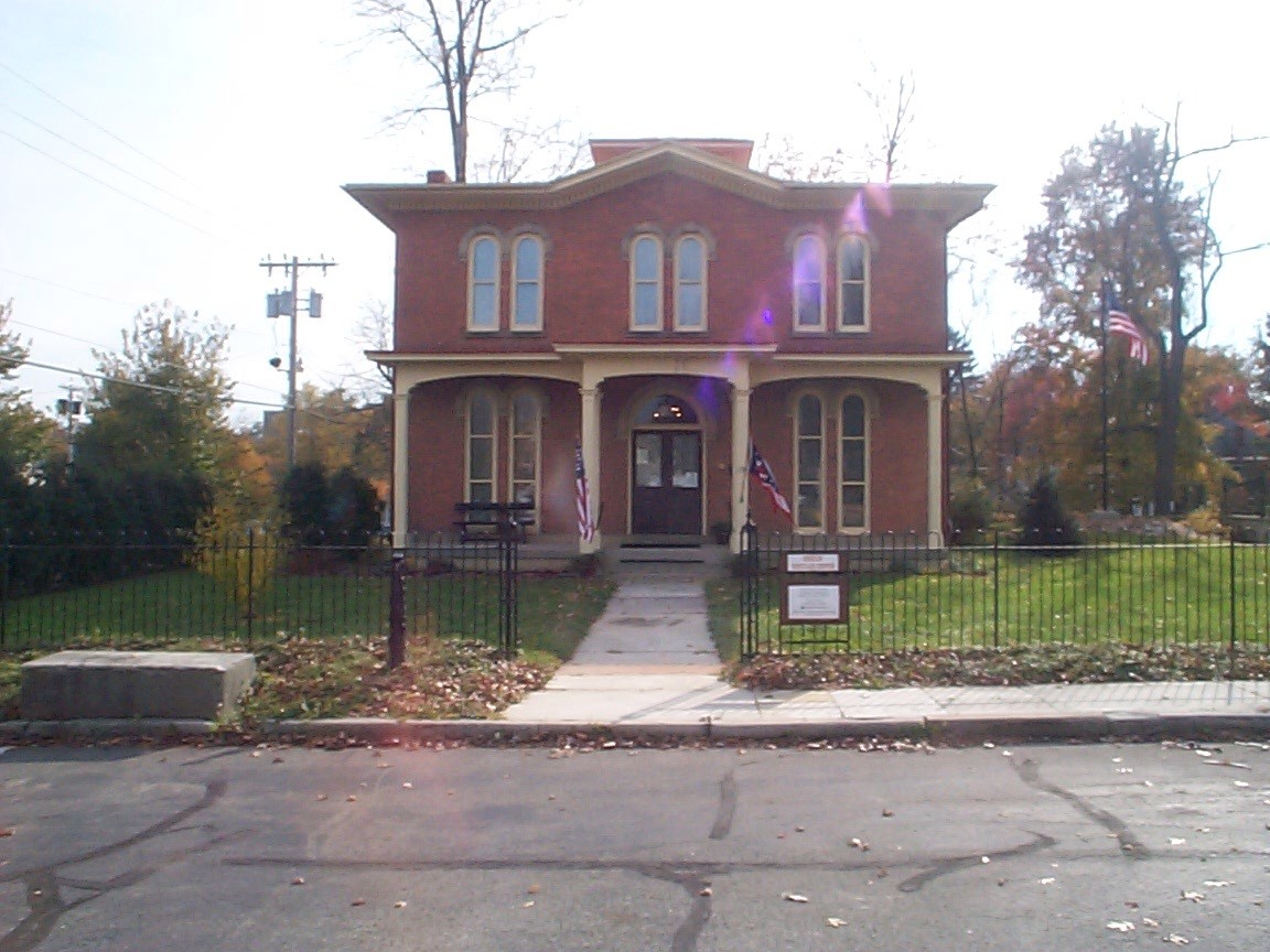 OHC - Monroe House.jpg (231872 bytes)