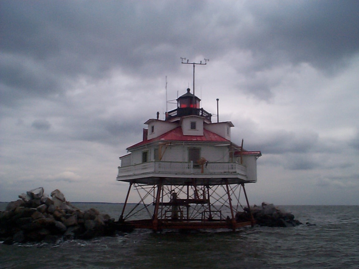 Thomas Point Lighthouse #1.jpg (166681 bytes)